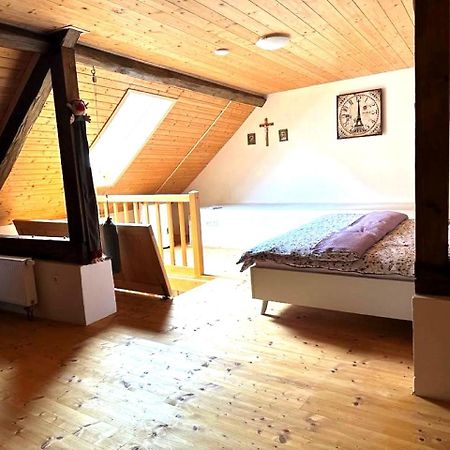 Penzion a hospoda Na statku Hluboká nad Vltavou Esterno foto
