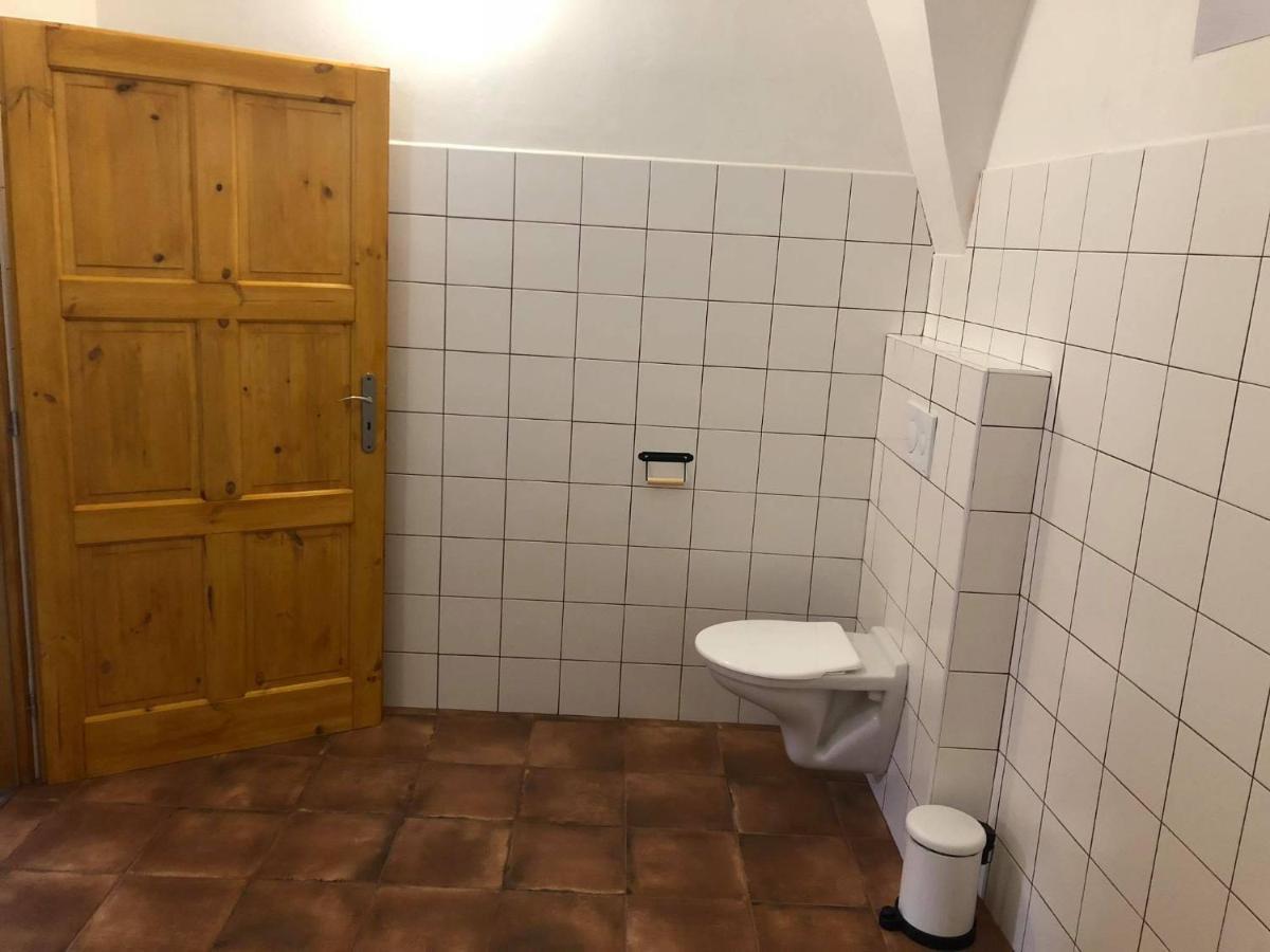 Penzion a hospoda Na statku Hluboká nad Vltavou Esterno foto
